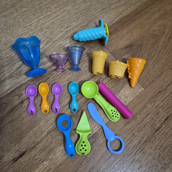 Ice Cream Play Dough Tools Set - Picture 1 of 6